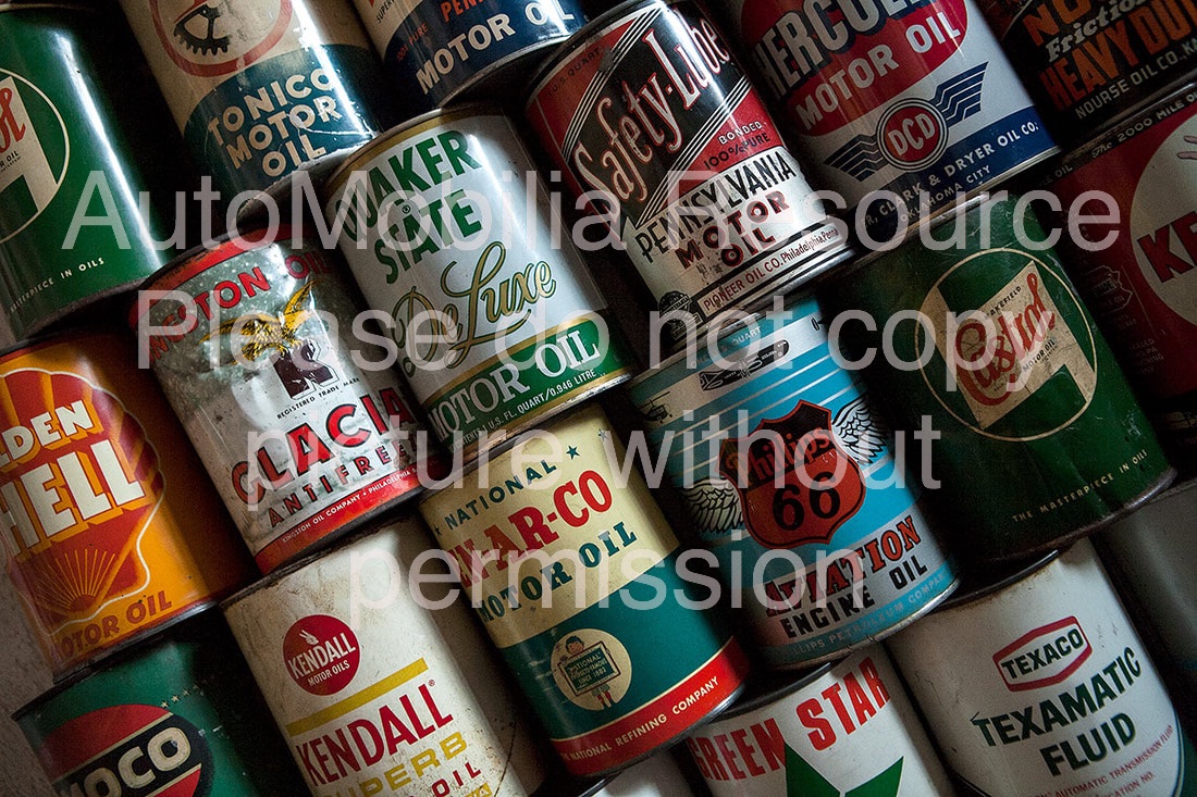 Oil Cans The Fisogni Museum.jpg